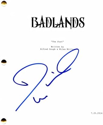 דניאל וו חתם על חתימה לתסריט הטייס המלא של באדלנדס - וורקראפט נדיר מאוד, קבר ריידר, השד בפנים, האיש